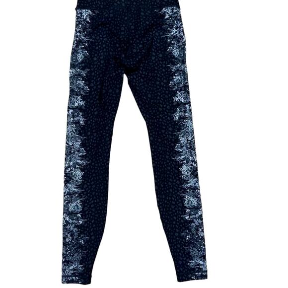 Lululemon Wunder Under black & white leggings 6 - Picture 1 of 3